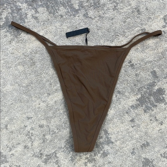 NWT Skims Fits Everybody T String Thong Undies Panty Brown Sz 4XL - Picture 2 of 4